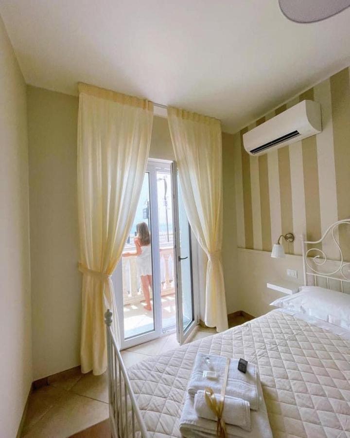 Crialesi Boutique Rooms Falerna Exteriör bild